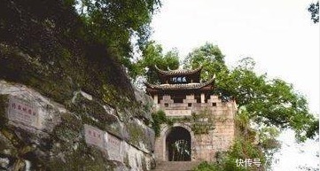 围城|著名的围城战,一打就是40年,主动投降后32名守将自杀身亡