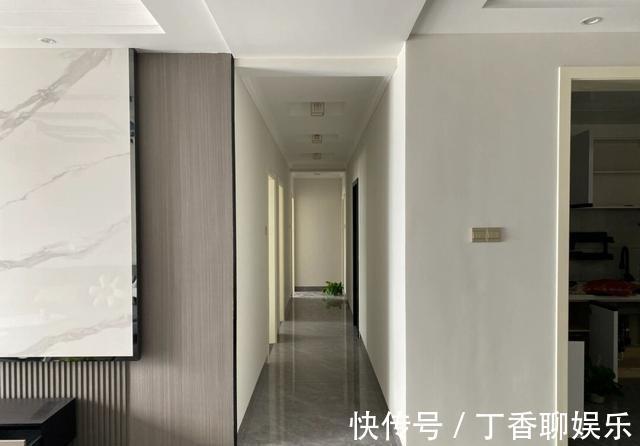 红灰|不会装修的朋友看过来，全屋网红灰，悬空电视墙，流行又好看