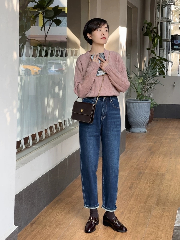 紧身裤 今年裤子流行“穿松不穿紧”，专治腿粗腿不直，这几款洋气又百搭