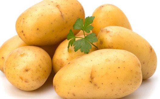 土豆太容易发芽，不用愁箱子里撒一把，存放一年也不发芽