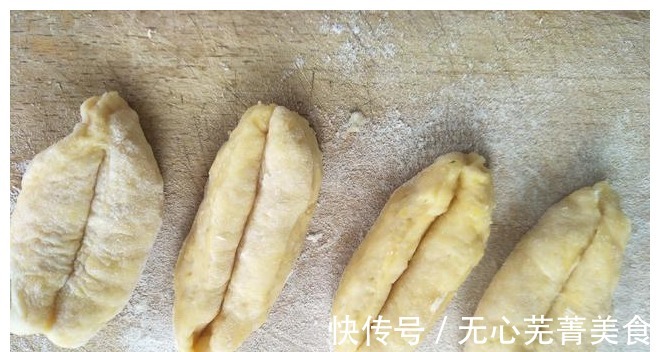 炸油条|想吃油条不用买，在家10分钟就炸好，香酥蓬松，做法配方教给你！