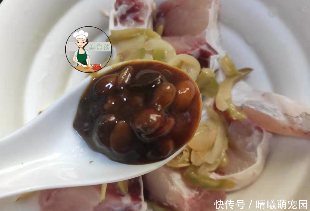 上桌|此菜蒸一蒸,8分钟上桌,又香又下饭,营养好吃不上火,家人爱吃