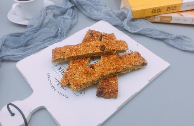 燕麦片除了冲泡还能怎么吃学会这个小零食，减肥常备