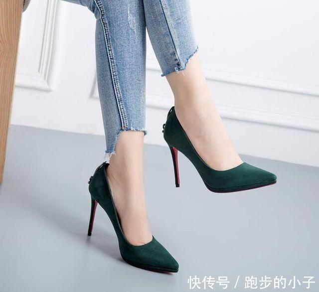 气质|优雅经典的高跟鞋轻松驾驭，尽显女性优雅的现代气质