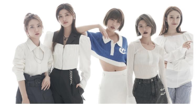 阵容|《心动4》刚播完，又一素人恋爱节目官宣，观察团阵容不是一般强