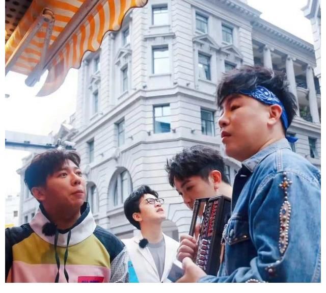 李健再度加盟音樂節(jié)目，攜手3位實力派唱將，開啟公路音樂會