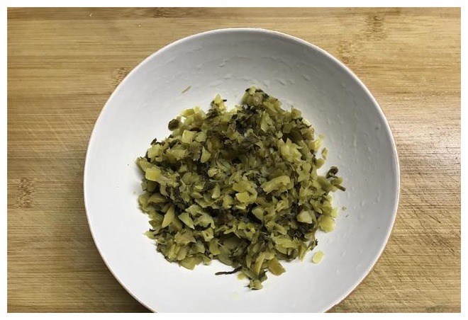 睡眠不好的人要多吃这菜,2分钟教你做,香辣开胃没腥味,超下饭