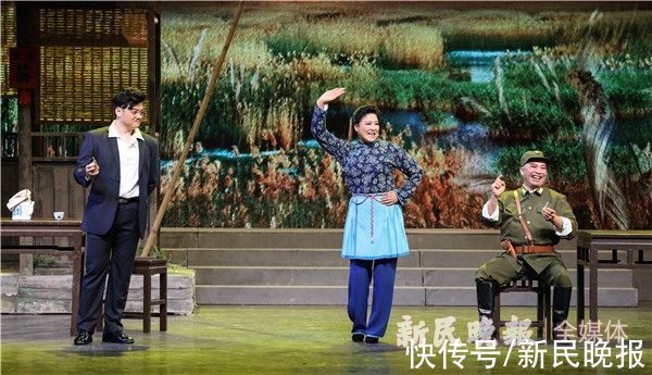 飞越七号桥|民营沪剧“台柱子”为第二届上海沪剧月揭幕