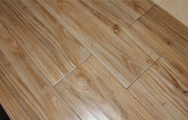 木纹砖|家里不要再铺木地板了,越来越多人装这种地面,省钱漂亮又易清洁