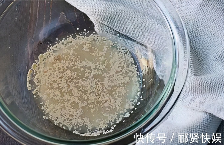 蒸包子时不要直接上锅蒸!牢记3诀窍,包子暄软蓬松不塌陷