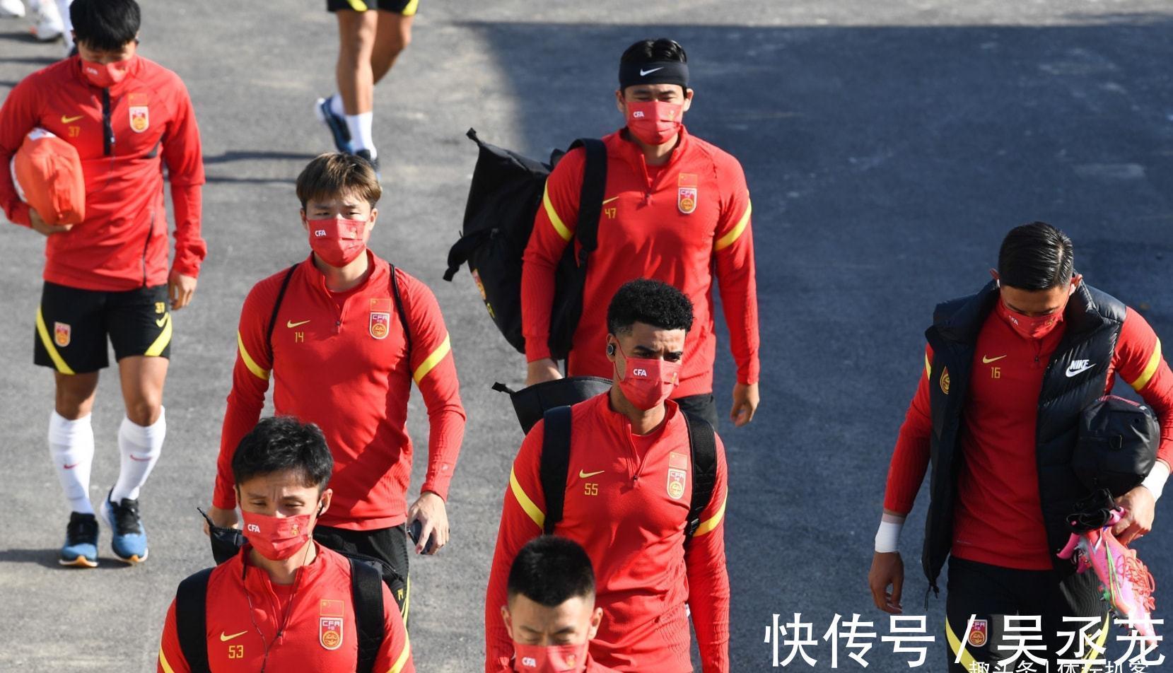 卡塔尔世界杯|国足不容易!1年封闭集训321天,国脚毫无怨言,对手仅备战5天