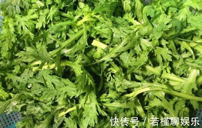 女人爱美，坚持吃三种食物，降压减脂，排毒素，增强抵抗力