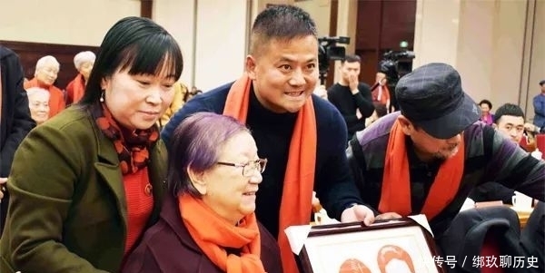 毛主席|震撼!中央书画研究院巨幅剪纸画卷献礼毛主席诞辰126周年,太精美了!