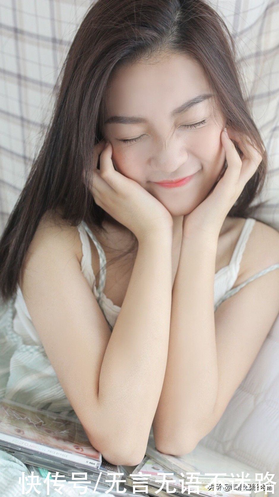 吊带背心|清新小美女，吊带背心穿搭，甜美居家