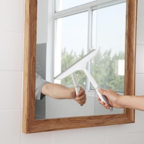 痕迹|镜子上的痕迹怎么擦都擦不掉怎么办小哥帮教你几招还你一面明亮的镜子