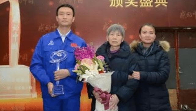 工匠|大国工匠!“火药雕刻王”徐立平每次落刀,都能听到自己的心跳