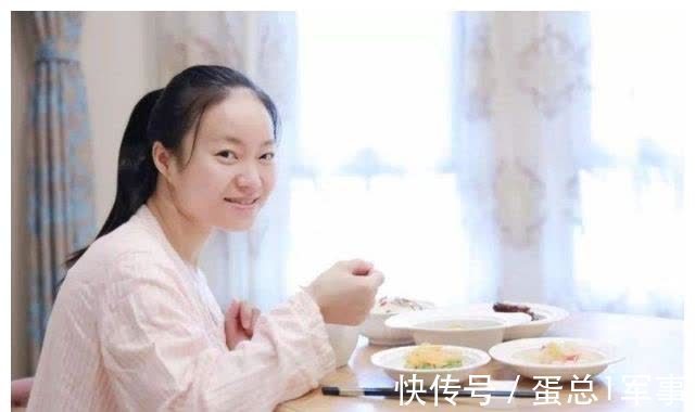 苗苗|吃葡萄能让胎儿眼睛变大?孕期吃水果谨记“5不吃”,别坑了娃