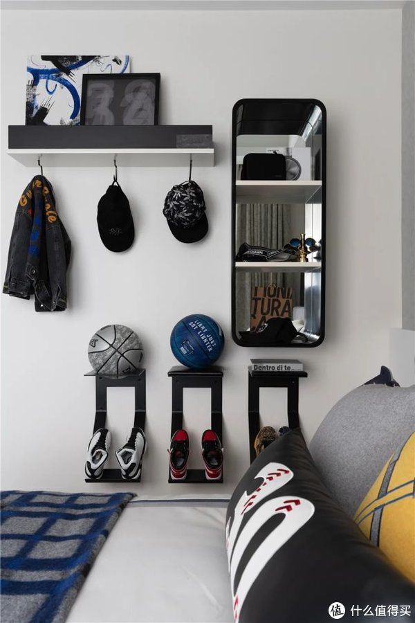 衣帽间|重庆麓铭府星院346㎡别墅下叠，花100万过理想中的生活，美醉了