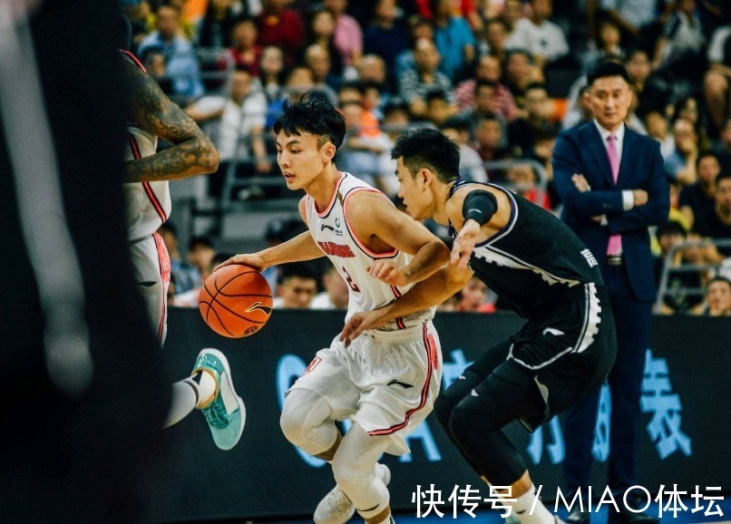 防守|徐杰防守太差!但为什么都不乐意打单徐杰?郭艾伦早就看透了