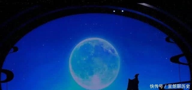 工作都快丢了,他还开了块地,给弟弟写了封信咏中秋千年后:背诵