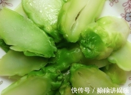 提高免疫力|遇到这菜别放过,再贵也要多给孩子吃,补钙又补脑,个子蹭蹭长