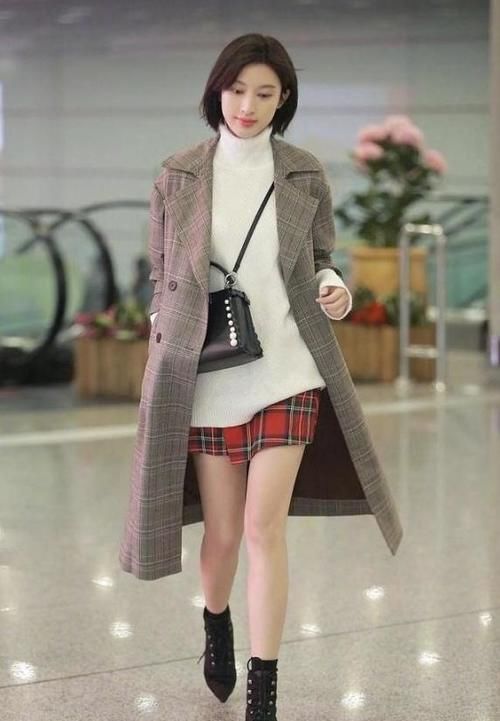 廓形|穿搭没有你想的那么难，风衣穿搭你一看就学会了，穿出女人味