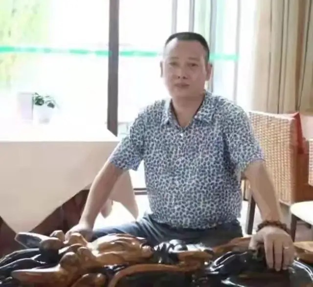 中国美术馆$江南剪纸第一人一一中国剪纸传承人陈骏作品选展