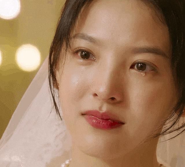 婚礼现场新郎兄弟灵魂拷问：以后周末都给她，我在你心里算个啥？