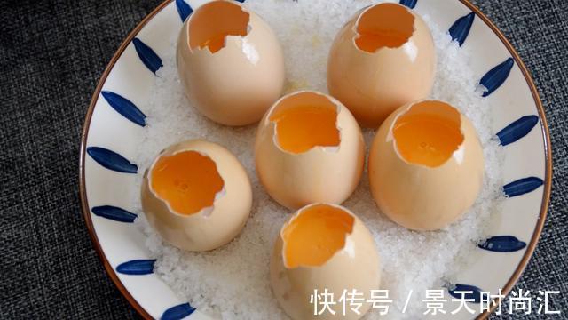 糯米饭|最近鸡蛋这个吃法火爆了，老一辈人吃三高稳身体棒，越吃越精神