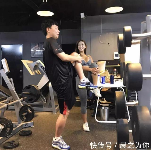 混血|混血健身女教练,身材堪称黄金比例,男学员们争先恐后去上课