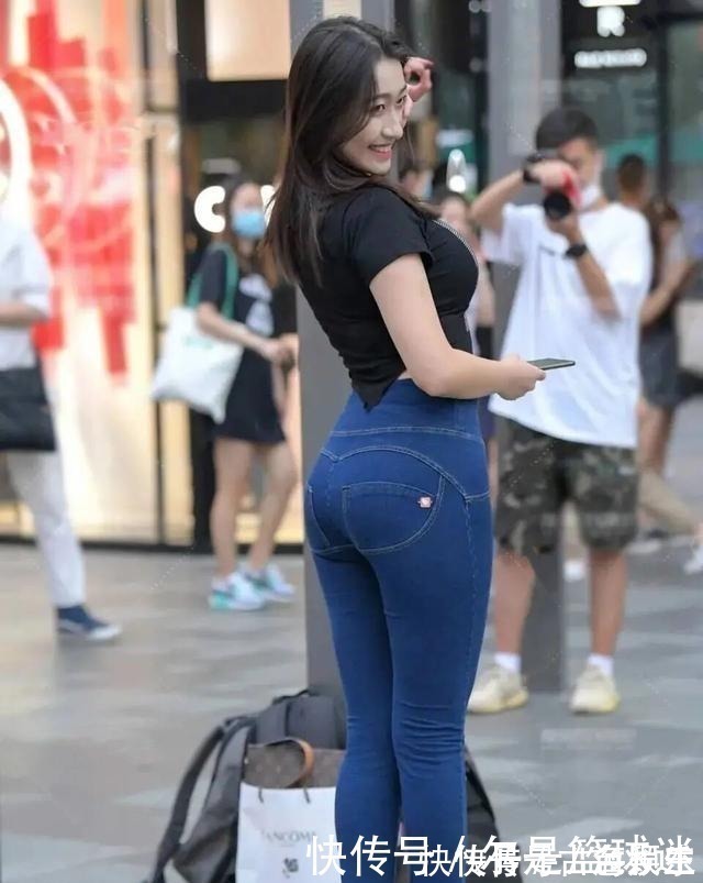 牛仔裤 牛仔裤风格千千万,穿着它去见喜欢的人吧,魅力绽放的简单技巧