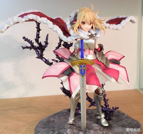 呆毛|魔法少女伊莉雅:剑士伊莉雅手办实物公开 粉色萌版呆毛王战甲