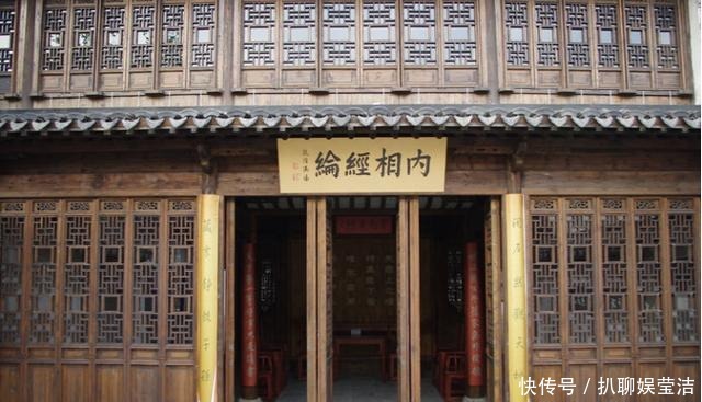 他太廉洁了,皇帝看不下去了,劝他说:你贪点没关系的!