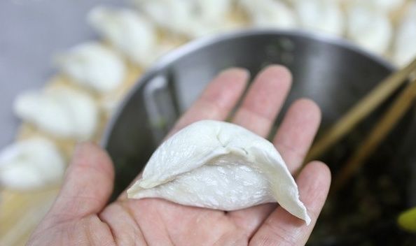 现在才知道，用它包饺子才是最香，比韭菜馅更好吃，傻了40年！