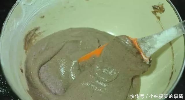 红豆糕|早餐，别总蒸馒头啦，多给孩子吃它，补血又补脾，身体强壮不感冒