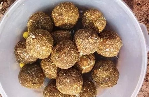 毫无任何保留的谷物鲫鱼窝料,最对大鲫鱼的味蕾了!