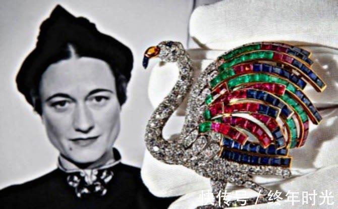 项链|玛丽王后厌恶儿媳,将28颗珍珠项链留给儿子,却依旧勒在她脖子上