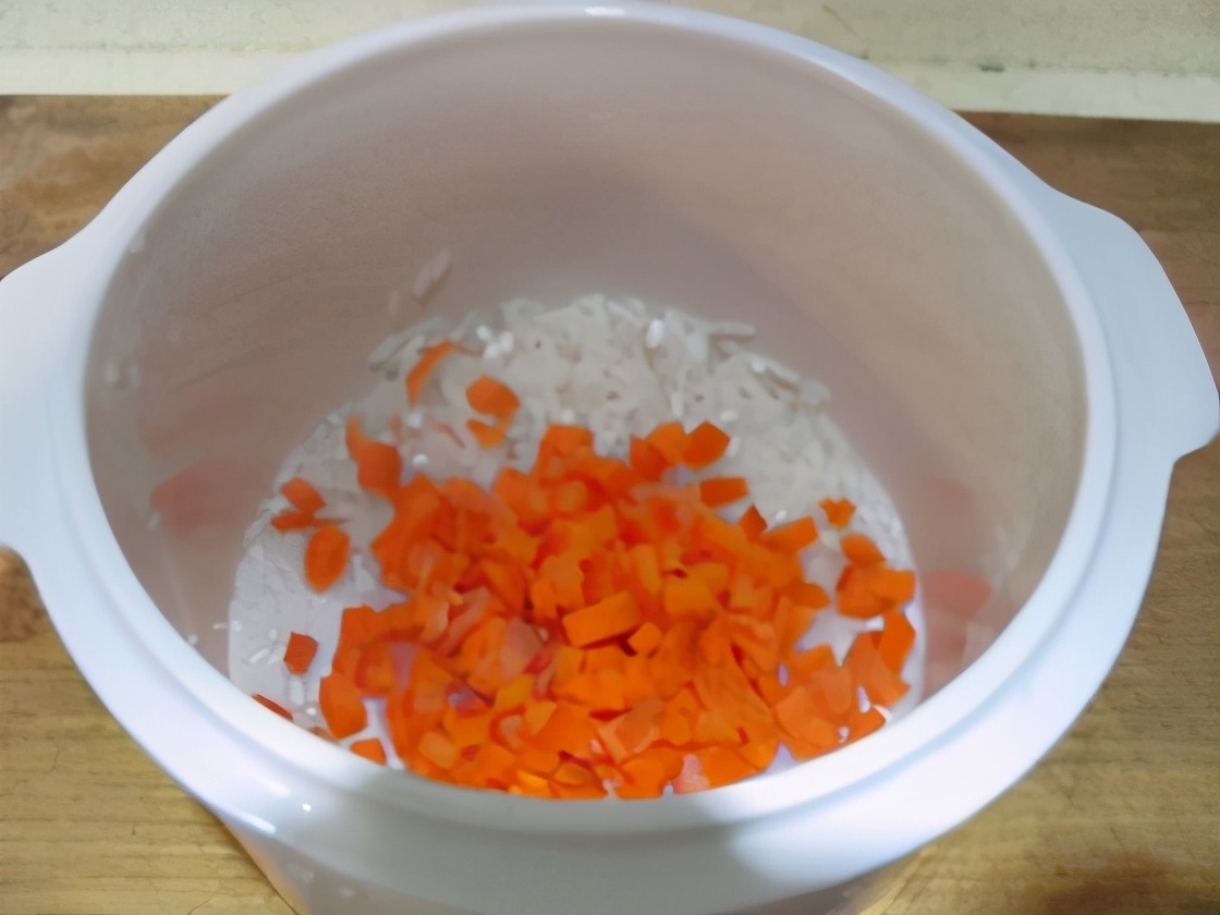 胡萝卜|2岁半宝宝身高近1米,妈妈分享长高“秘诀”给孩子煮粥喝就行