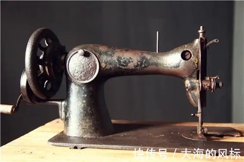 电灯泡#这些快要消失的老物件，认识3个正常，全见过说明您不再年轻了