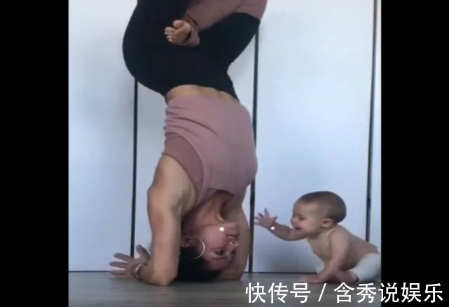 可爱|妈妈在练瑜伽倒立,宝宝看到后,她的反应太可爱啦