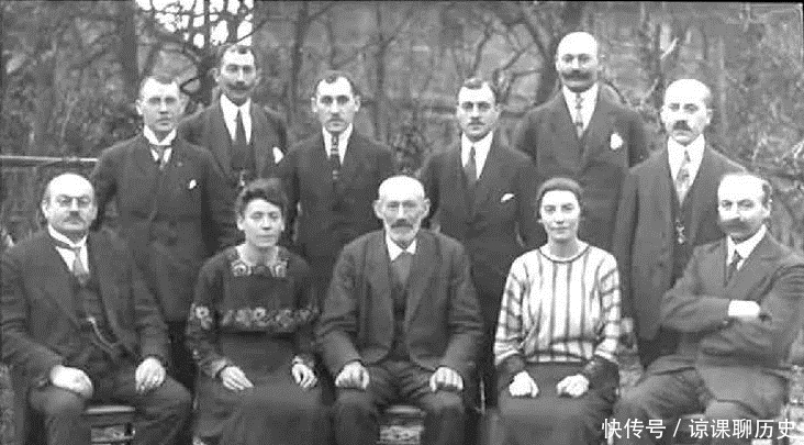 幕后|靠发“战争财”的罗斯柴尔德家族,鸦片战争他们也是幕后推手