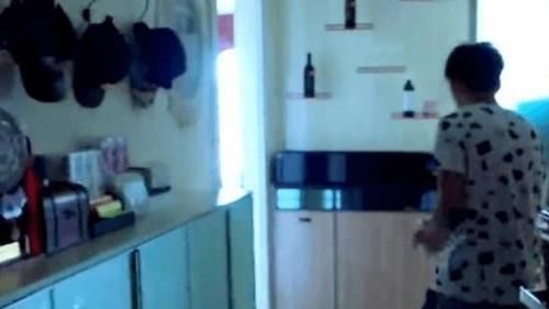 亲爱的客栈|走进陈翔现实中的家,家具都带有精美雕花,一看就价值不菲