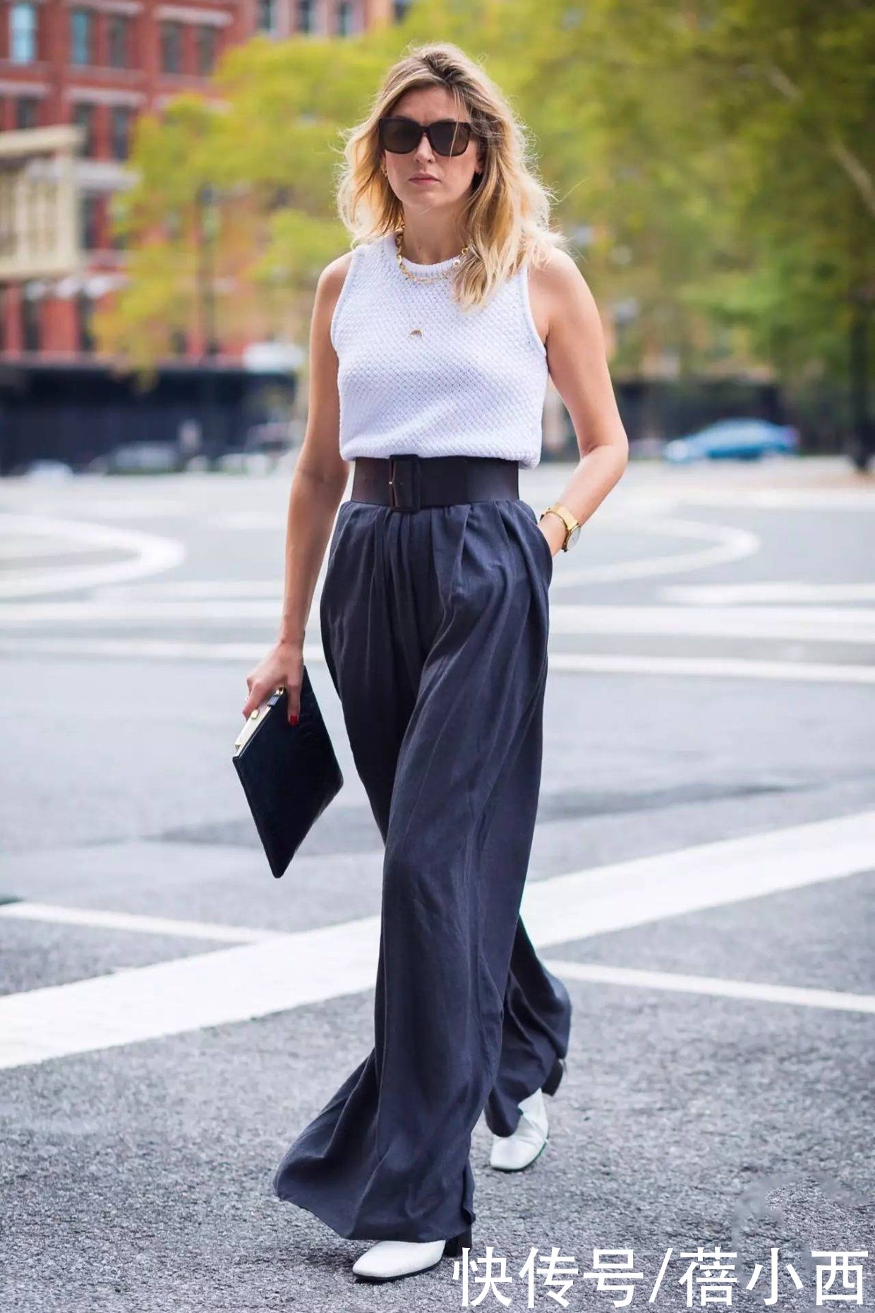 穿搭|马伊琍的私服穿搭又要火了，背心+半身裙简约又清凉，照穿也时髦