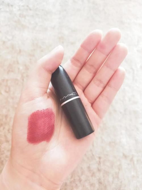 用一支口红开启一年的好心情～