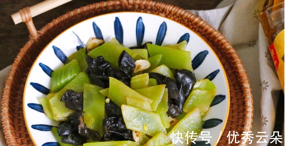 秋天,吃莲藕不如吃它,脆嫩爽口营养丰富,太适合秋天吃了!