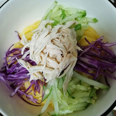 鸡丝|夏天没胃口吃个鸡丝凉面