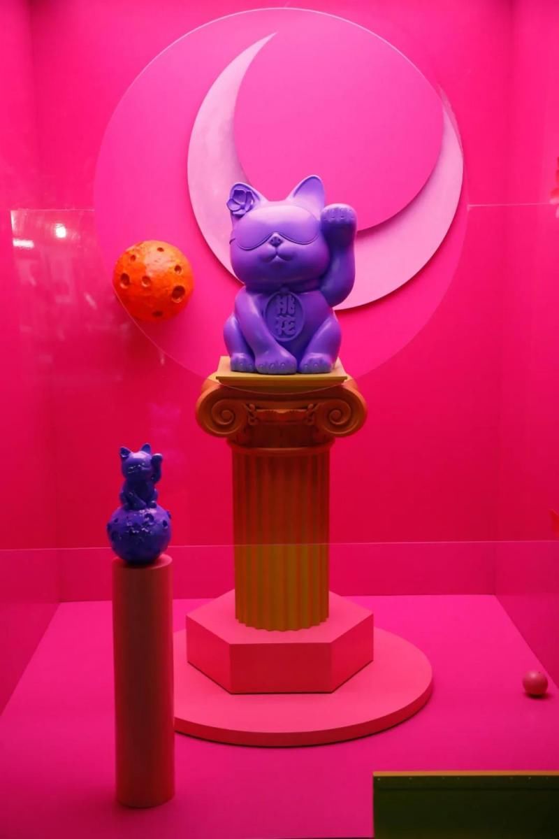 北京当代艺博会$《一间属于自己的房间》——北京当代艺博会“门神”