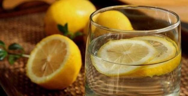 这4种食物常吃保护肠胃,1天轻松治便秘,就连口臭也消失了!