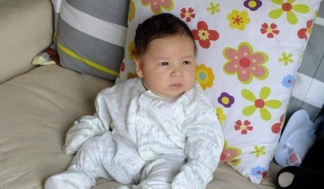 发育|儿科医生直言：你家娃有这4迹象，暗示难长个！抓紧补救还来得及