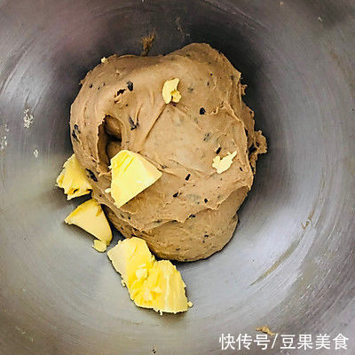 最好吃的红茶坚果吐司做法,学会了刷爆朋友圈